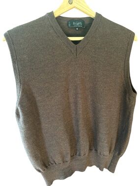Raffi Brown V neck Sweater Cest Men’s M Vintage Preppy Grandpacore